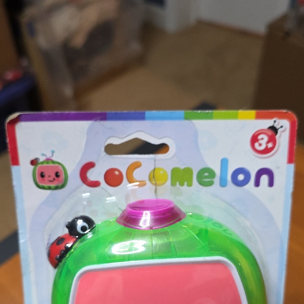 CoComelon Musical Bubble Wand - Green and Pink - Picture 2 of 5